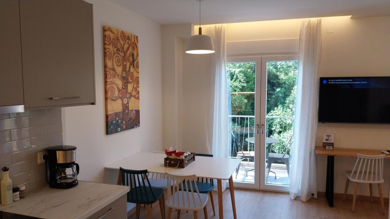 הרקליון Uni Island - City Heart Suites מראה חיצוני תמונה